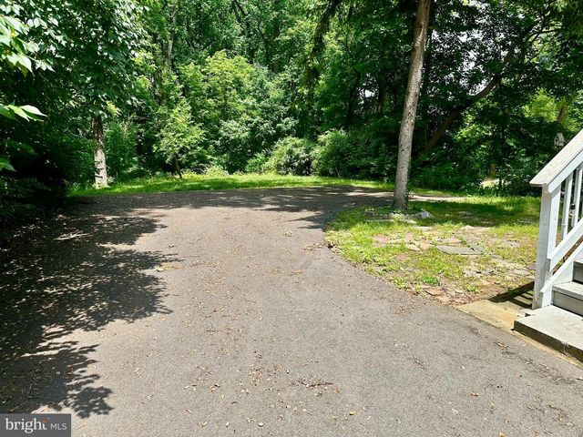 4023 JONES BRIDGE RD, Chevy Chase, MD 20815