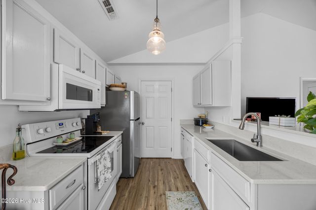 5400 Sun Coast Drive, Wilmington, NC 28411