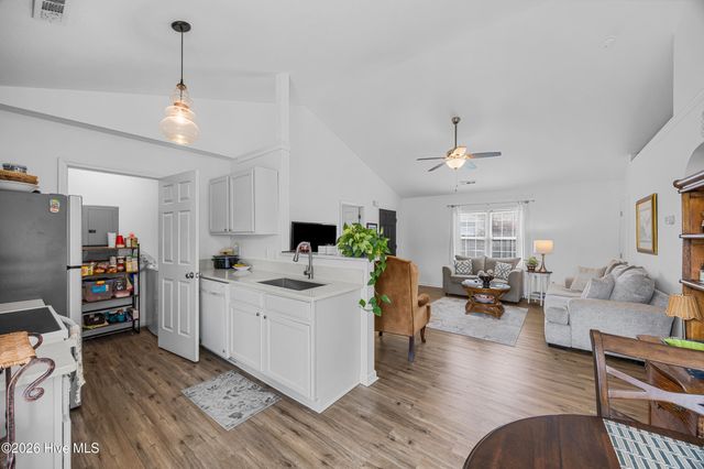 5400 Sun Coast Drive, Wilmington, NC 28411