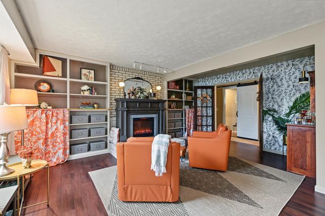8005 Maxtown Road, Westerville, OH 43082