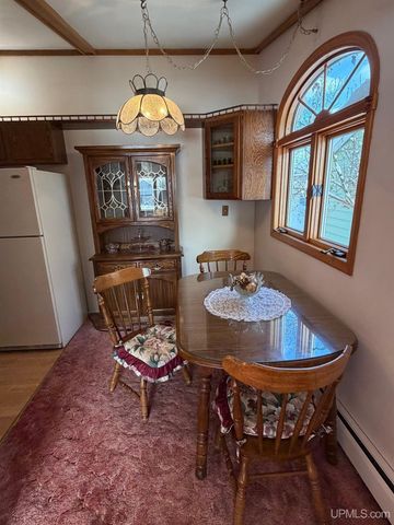 2009 Deer Lake Avenue, Ishpeming, MI 49849