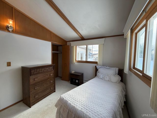 2009 Deer Lake Avenue, Ishpeming, MI 49849