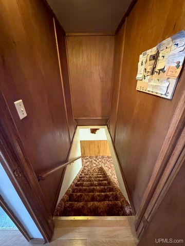 2009 Deer Lake Avenue, Ishpeming, MI 49849