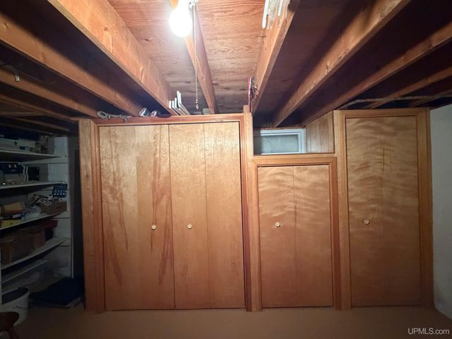 2009 Deer Lake Avenue, Ishpeming, MI 49849