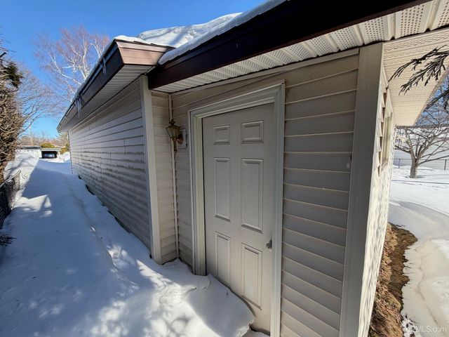 2009 Deer Lake Avenue, Ishpeming, MI 49849