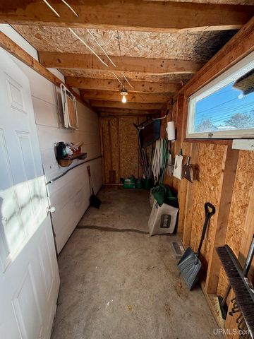 2009 Deer Lake Avenue, Ishpeming, MI 49849