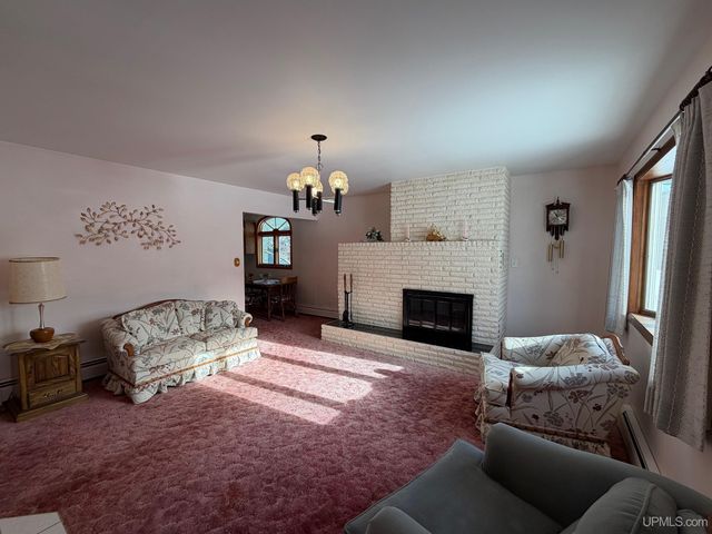 2009 Deer Lake Avenue, Ishpeming, MI 49849