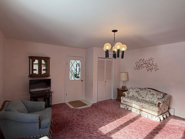 2009 Deer Lake Avenue, Ishpeming, MI 49849