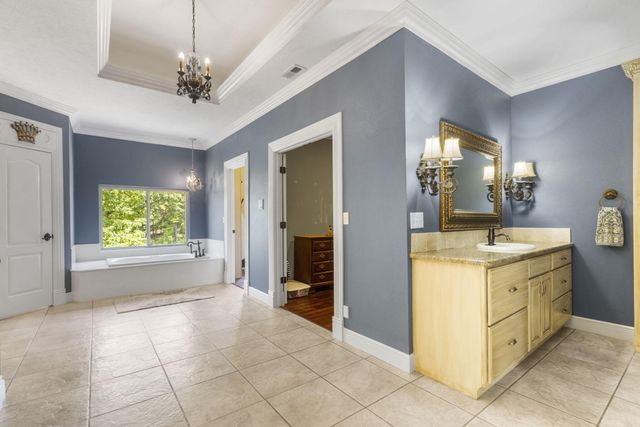 200 Barnes Lane, Branson, MO 65616