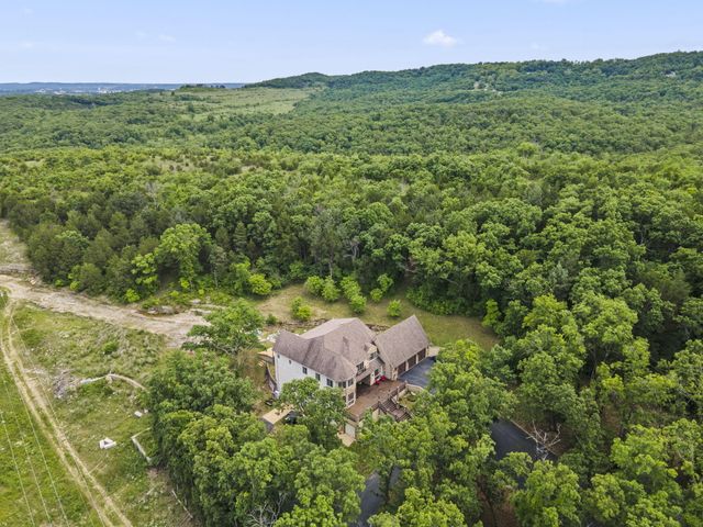 200 Barnes Lane, Branson, MO 65616