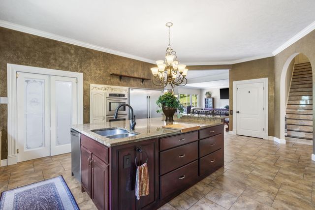 200 Barnes Lane, Branson, MO 65616