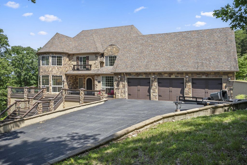 200 Barnes Lane, Branson, MO 65616