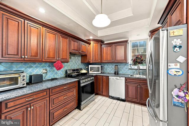 5065 WYNNEFIELD AVE, Philadelphia, PA 19131