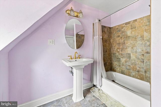 5065 WYNNEFIELD AVE, Philadelphia, PA 19131