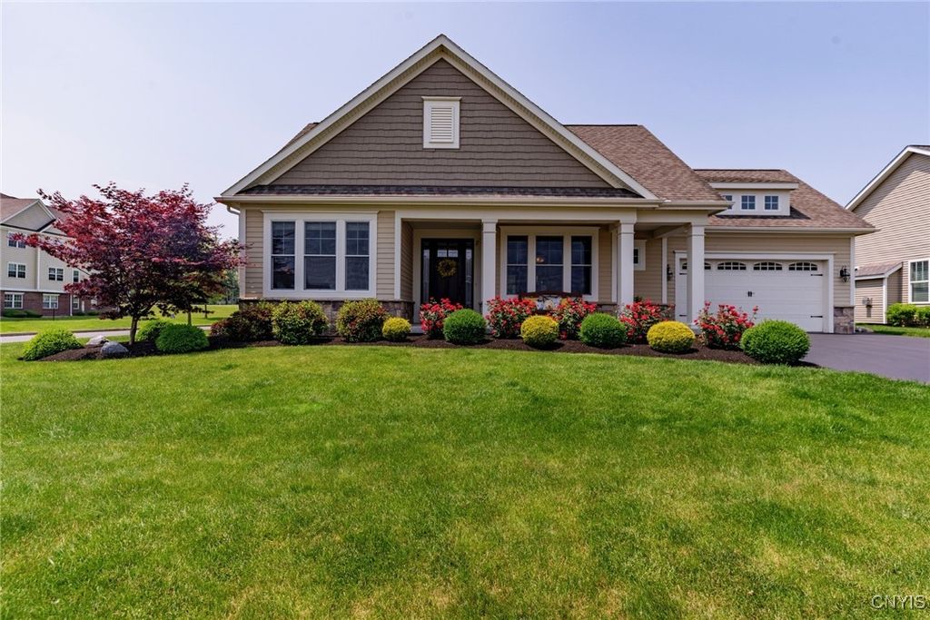 3389 Long Shadow Drive, Lysander, NY 13027