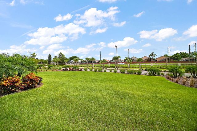 8174 Coconut Place, Kissimmee, FL 34747