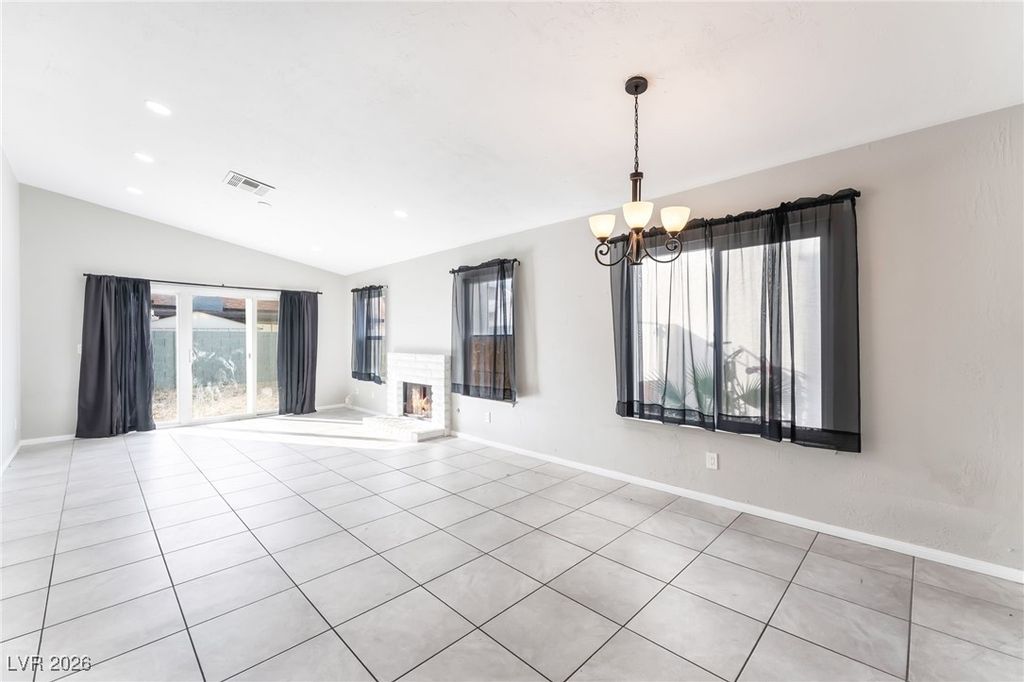 Image 7 of property listing at 4036 East Ogden Avenue, Las Vegas, NV 89110