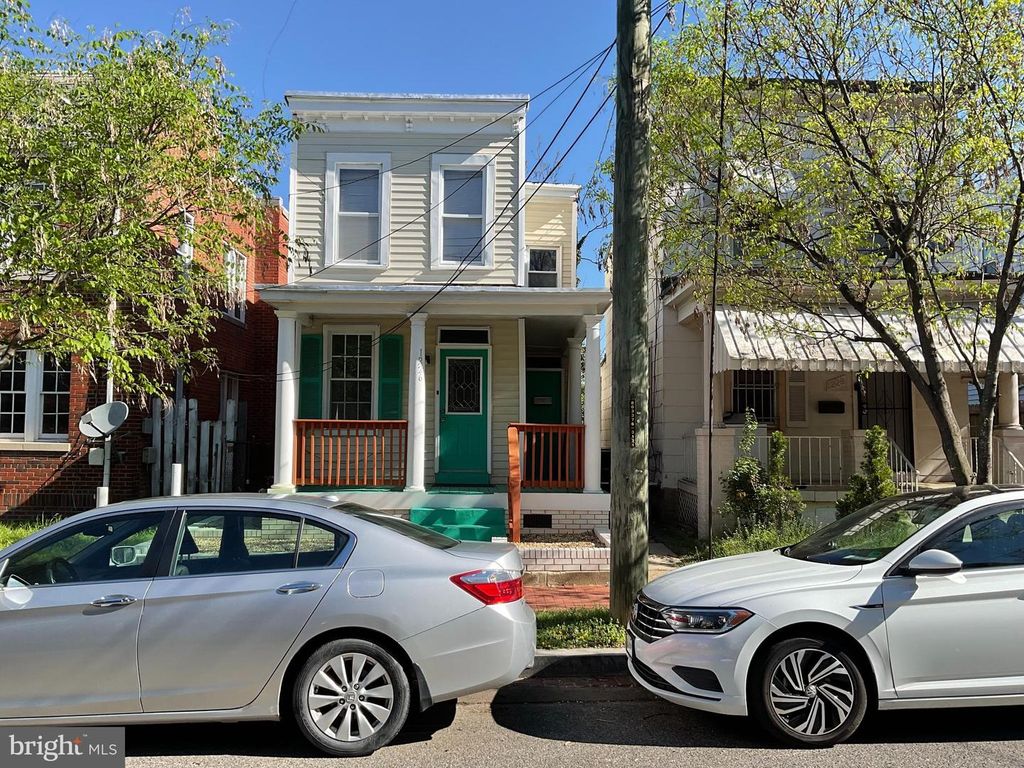1226 U ST SE, Washington, DC 20020