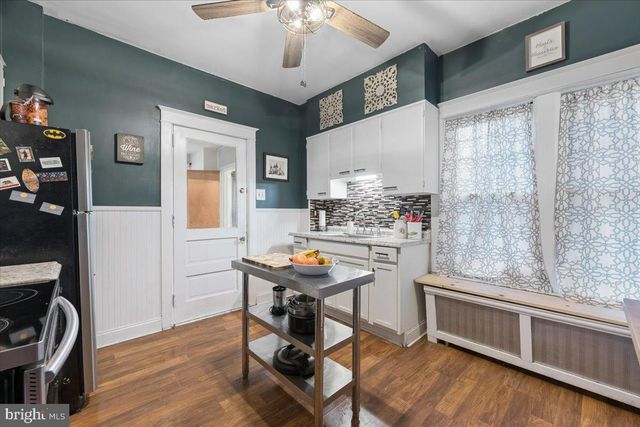 2122 LINCOLN, Northampton, PA 18067