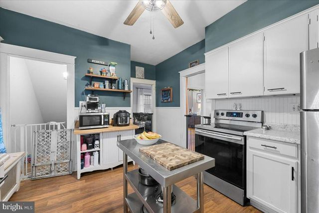 2122 LINCOLN, Northampton, PA 18067