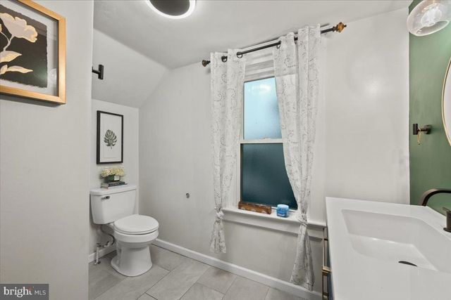 2122 LINCOLN, Northampton, PA 18067