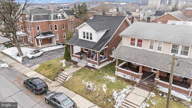 2122 LINCOLN, Northampton, PA 18067