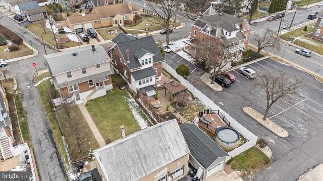 2122 LINCOLN, Northampton, PA 18067