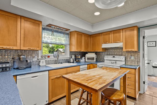 2425 Greenlawn Drive 2425 Greenlawn Drive, Troy, OH 45373