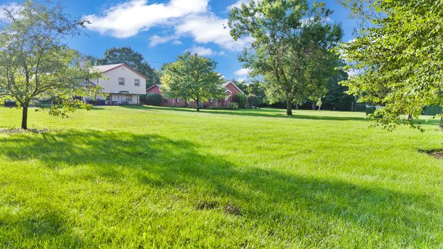 2425 Greenlawn Drive 2425 Greenlawn Drive, Troy, OH 45373