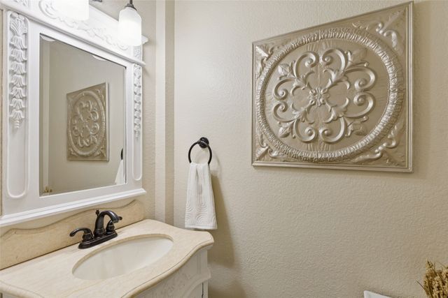 2205 Barret Drive, Frisco, TX 75033