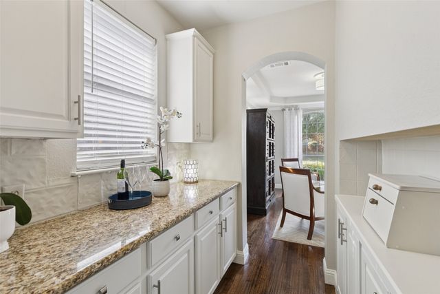 2205 Barret Drive, Frisco, TX 75033