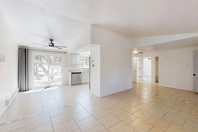 17A Old Agua Fria Road E, Santa Fe, NM 87508