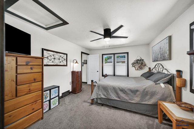 312 41ST, Rapid City, SD 57702