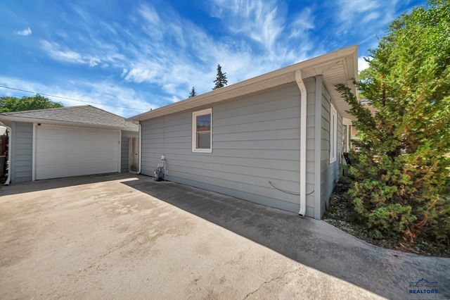312 41ST, Rapid City, SD 57702