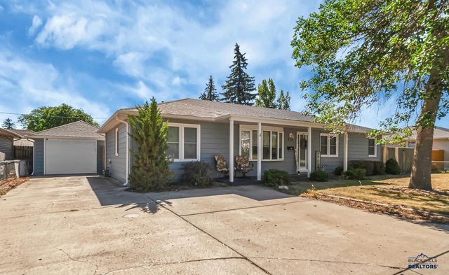 312 41ST, Rapid City, SD 57702