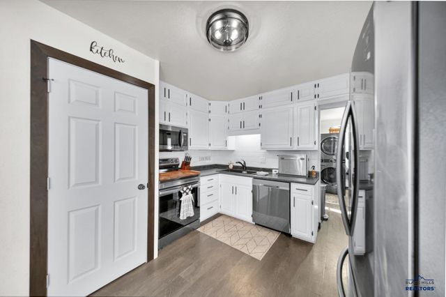 312 41ST, Rapid City, SD 57702