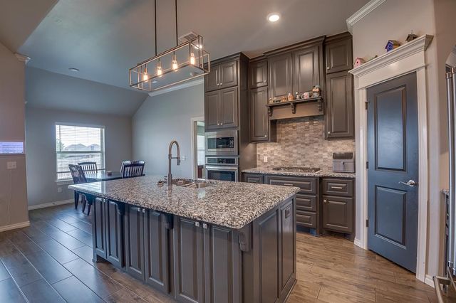 1909 Wye Street, Yukon, OK 73099
