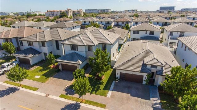 8096 NW 48th Ter, Doral, FL 33166