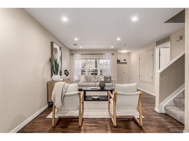 1661 N Washington St D, Denver, CO 80203