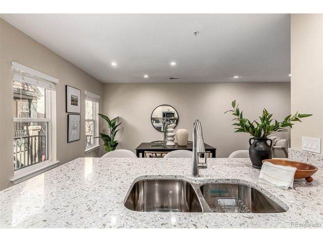 1661 N Washington St D, Denver, CO 80203