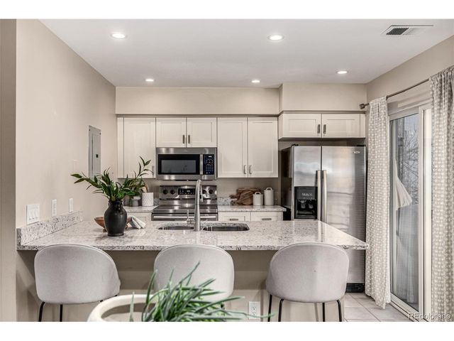 1661 N Washington St D, Denver, CO 80203