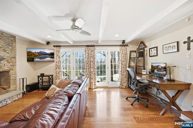 760 Rivenwood Road, Franklin Lakes, NJ 07417