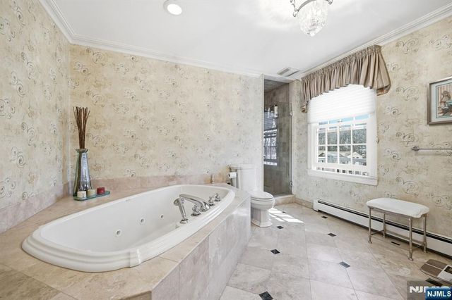 760 Rivenwood Road, Franklin Lakes, NJ 07417