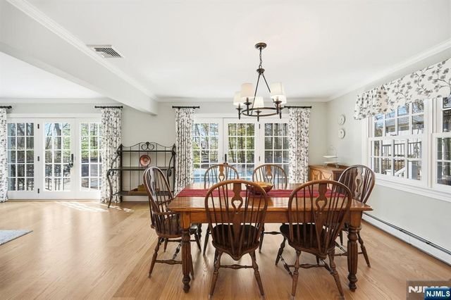 760 Rivenwood Road, Franklin Lakes, NJ 07417