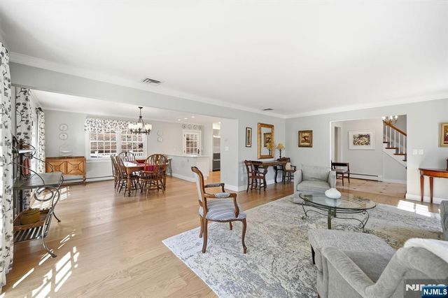 760 Rivenwood Road, Franklin Lakes, NJ 07417