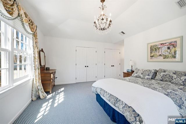 760 Rivenwood Road, Franklin Lakes, NJ 07417
