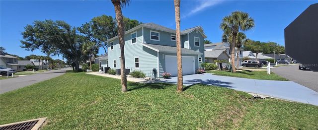 68 BRISTOL LANE, Palm Coast, FL 32137