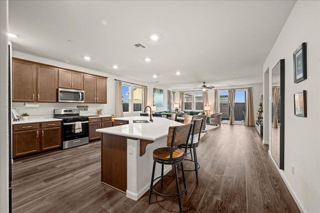 770 Valencia St, Lincoln, CA 95648