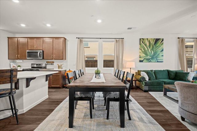 770 Valencia St, Lincoln, CA 95648