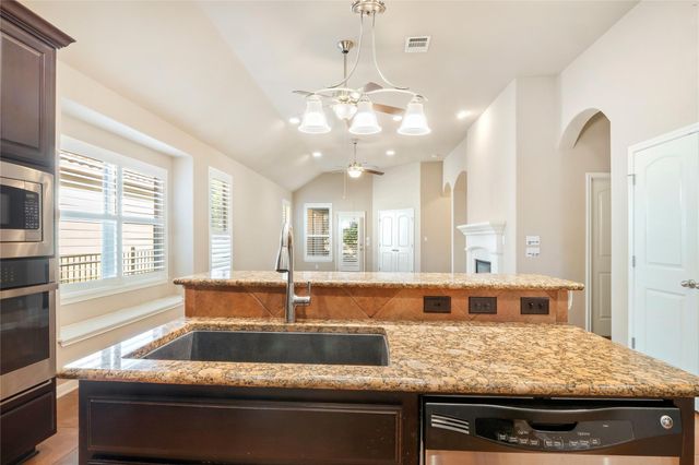 12208 Fairway CV, Austin, TX 78732